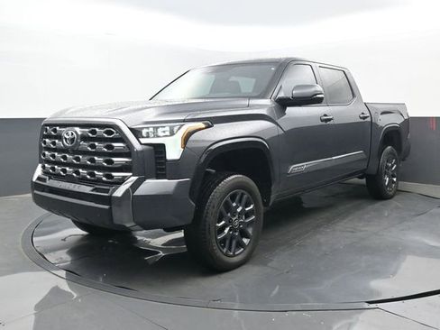Used 2025 Toyota Tundra Platinum AWD/4WD image 8