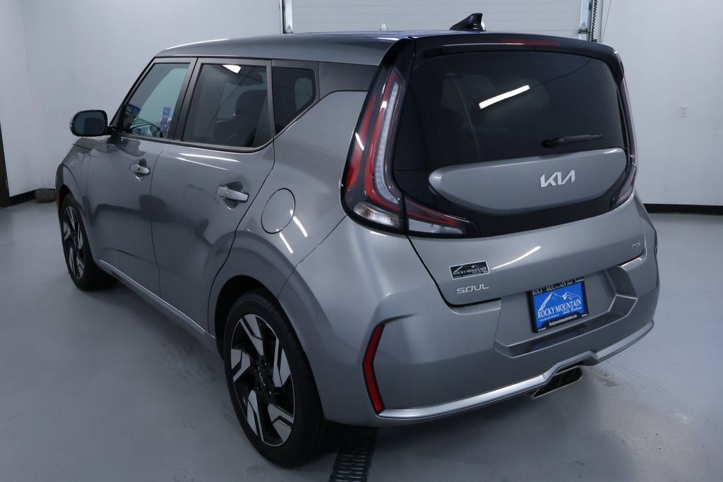Used 2023 Kia Soul GT-Line w/ GT-Line Technology Package FWD image 5