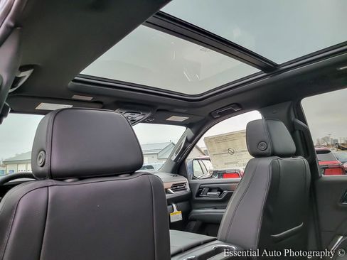 New 2026 GMC Yukon Denali w/ Sun & Power Step Package image 12