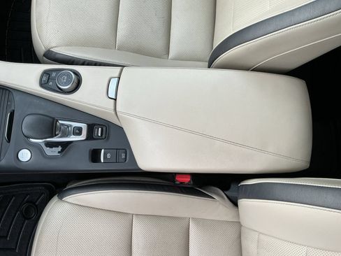 Used 2019 INFINITI QX50 Essential w/ Proactive Package AWD/4WD image 11