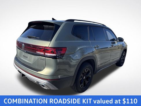 Certified 2025 Volkswagen Atlas Peak Edition SE image 5