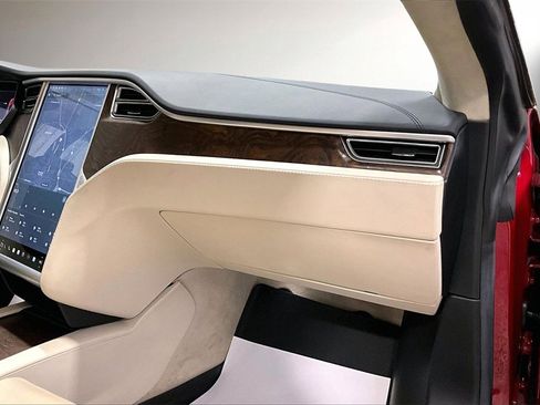 Used 2017 Tesla Model S 75 image 25