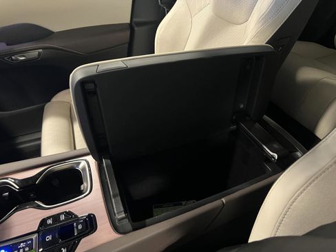 Used 2026 Lexus RX 450h AWD w/ Convenience Package image 20