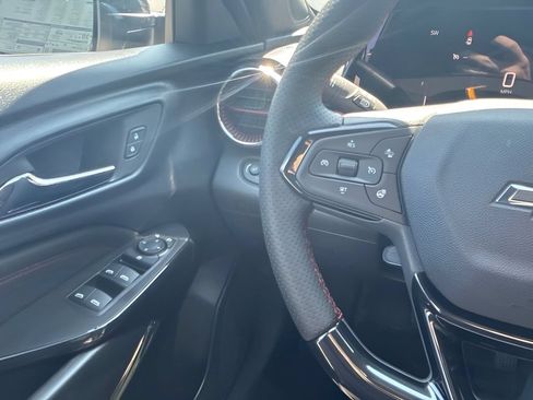New 2026 Chevrolet Trax RS w/ Sunroof Package FWD image 14