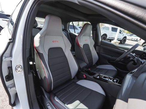 Used 2024 Volkswagen GTI Autobahn image 39