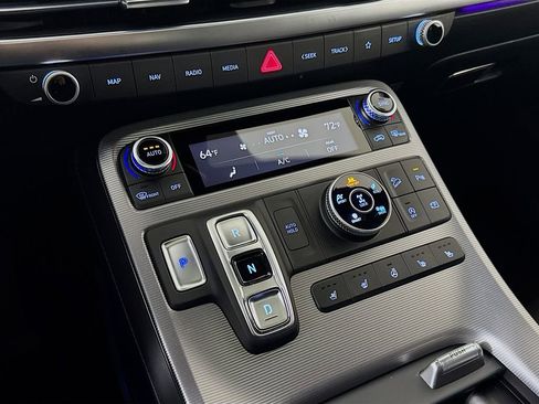 Used 2024 Hyundai Palisade Calligraphy image 19