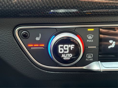 Used 2022 Audi SQ5 Premium Plus w/ Premium Plus Package image 41