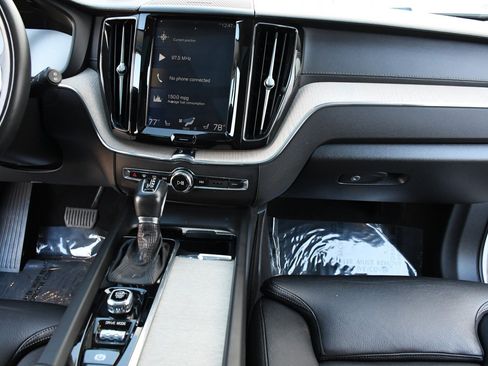 Used 2020 Volvo XC60 T6 Inscription w/ Protection Package Premier image 8