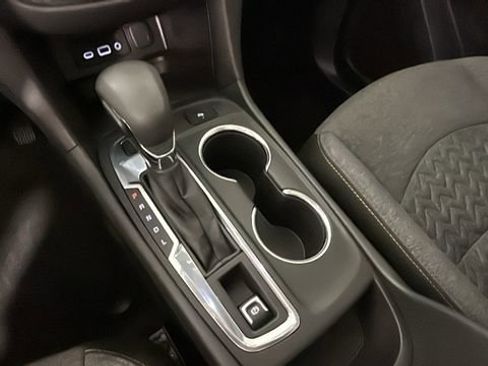 Used 2023 Chevrolet Equinox LT AWD/4WD image 22