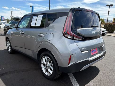Used 2024 Kia Soul LX w/ Option Group 015 FWD image 5