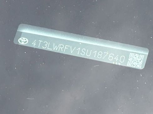 Used 2025 Toyota RAV4 LE image 29