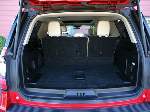 Used 2020 Ford Expedition Max Platinum AWD/4WD image 17