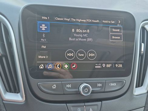 Used 2024 Chevrolet Malibu LT FWD image 16