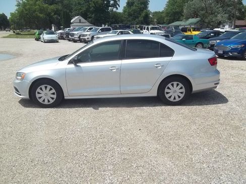 Used 2015 Volkswagen Jetta S image 1