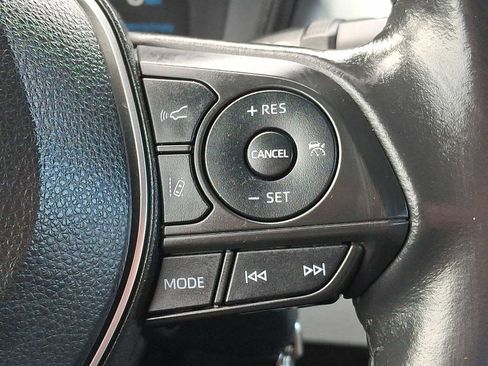 Used 2022 Toyota Corolla SE image 18