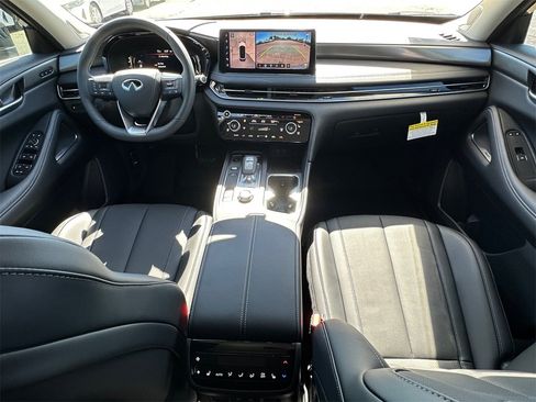 New 2026 INFINITI QX60 Luxe image 14