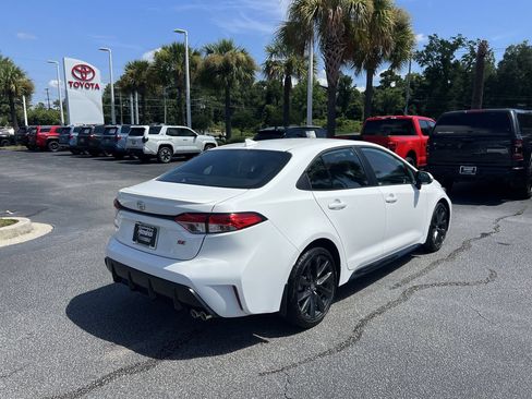 Used 2025 Toyota Corolla SE FWD image 10