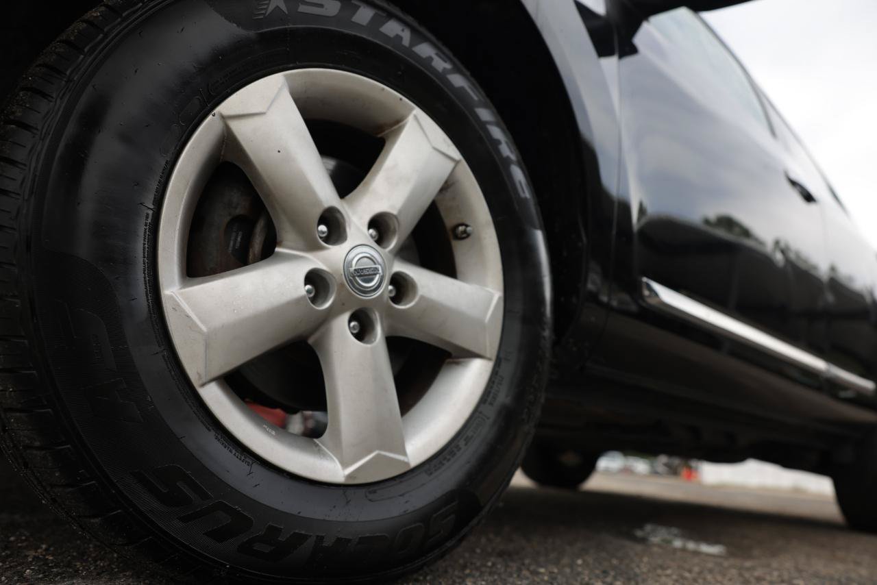 Used 2013 Nissan Rogue S w/ Special Edition Pkg AWD/4WD image 31