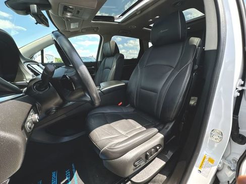 Used 2020 Buick Enclave Avenir w/ Avenir Technology Package AWD/4WD image 20