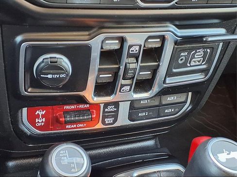 Used 2022 Jeep Wrangler Unlimited Rubicon w/ Trailer Tow Package image 18