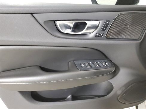 Used 2023 Volvo S60 B5 Plus w/ Climate Package image 18