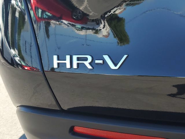 Certified 2025 Honda HR-V Sport image 7