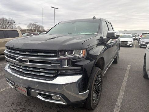 Used 2022 Chevrolet Silverado 1500 LTZ w/ LTZ Convenience Package II image 3