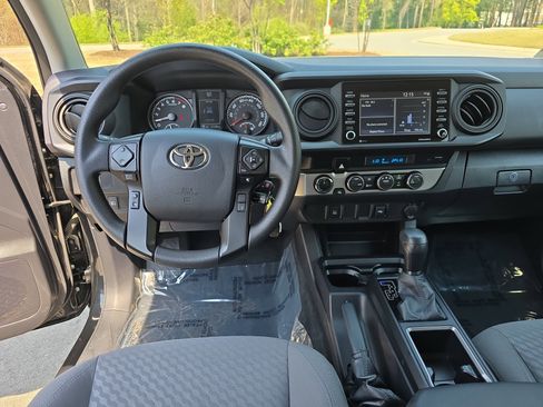 Used 2023 Toyota Tacoma SR image 18