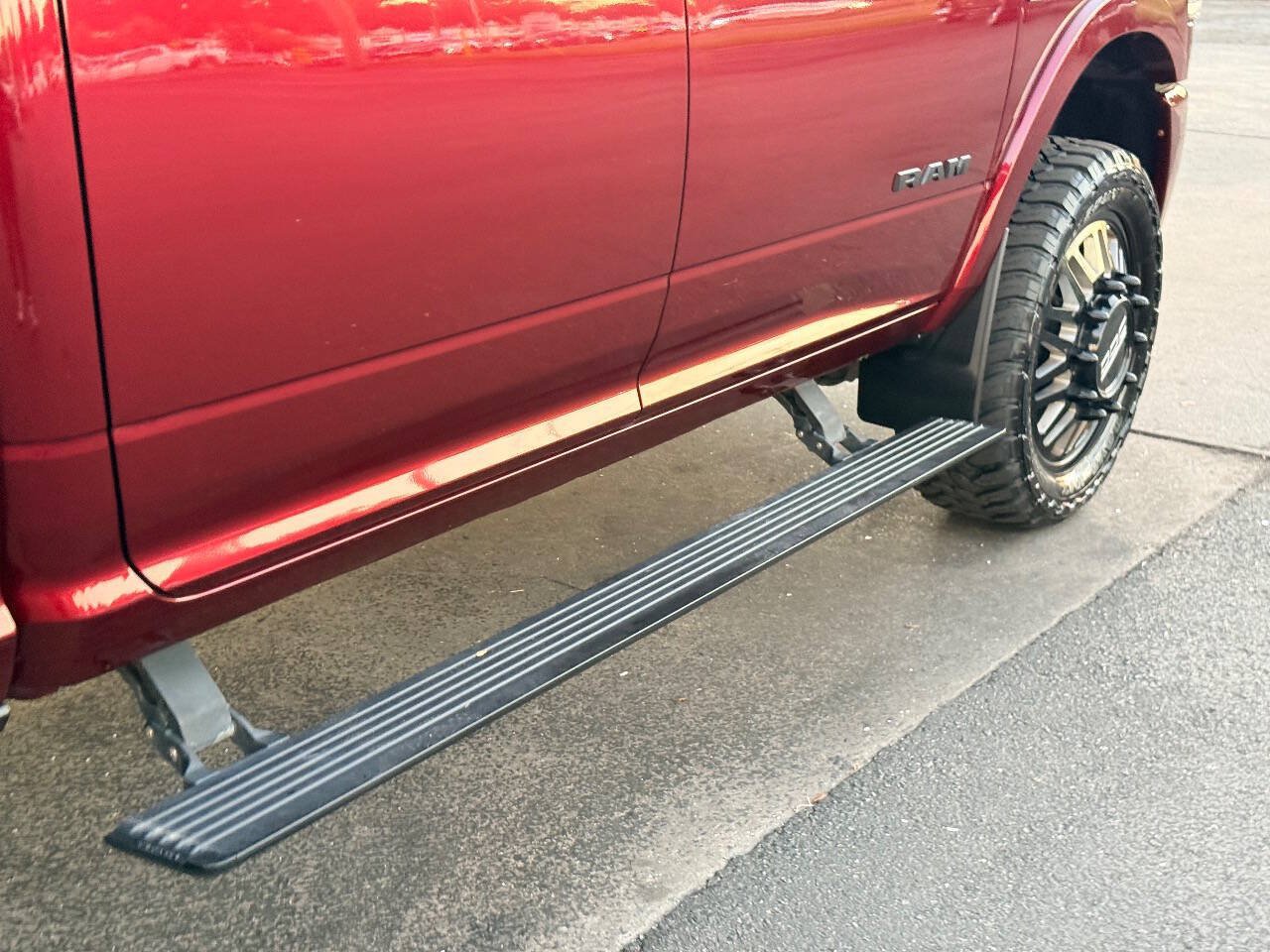 Used 2020 RAM 3500 Laramie AWD/4WD image 14