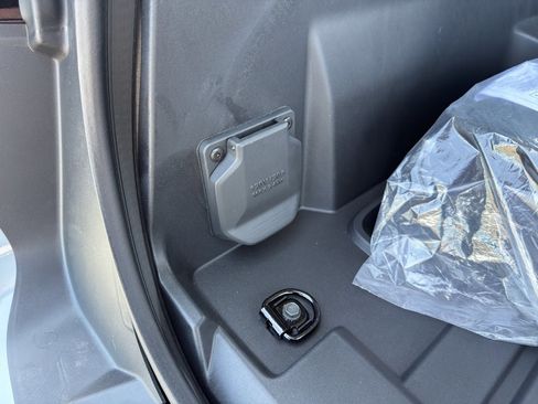 New 2026 Chevrolet Silverado EV LT image 35