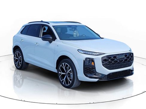 New 2026 Audi Q3 quattro 2.0T AWD/4WD image 1
