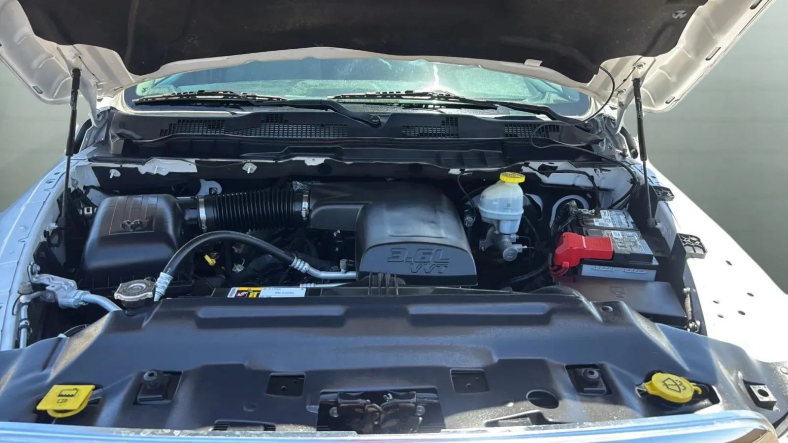 Used 2021 RAM 1500 Classic SLT RWD image 41