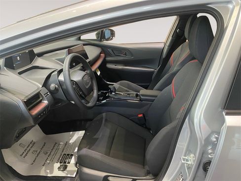 New 2026 Toyota Prius Plug-In Hybrid image 9