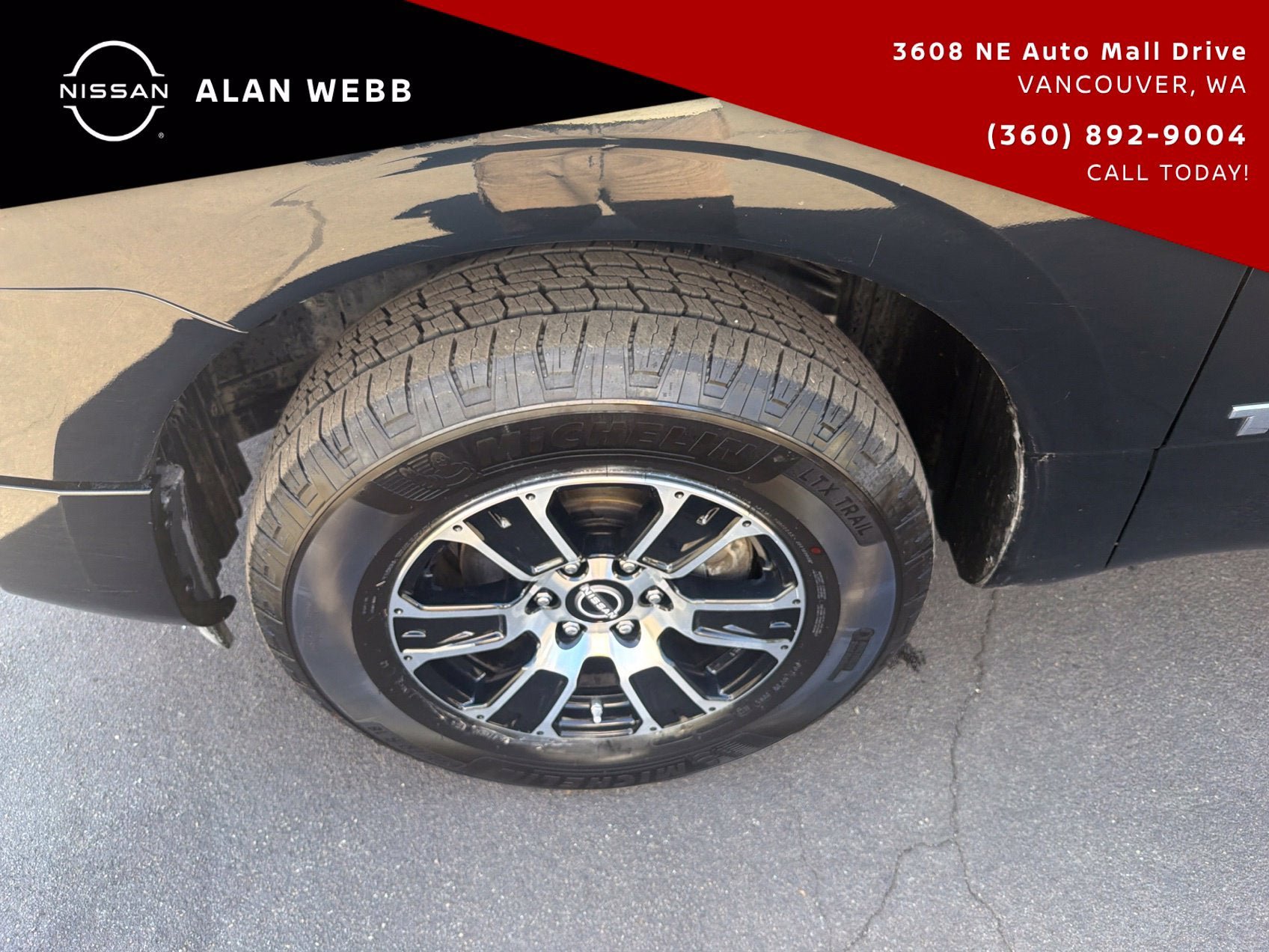 Used 2023 Nissan Titan SV AWD/4WD image 32