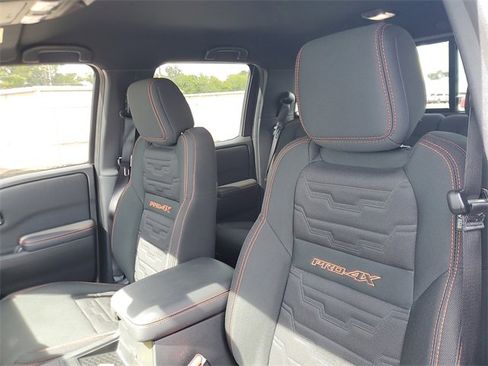 Used 2023 Nissan Frontier PRO-4X w/ Pro Convenience Package image 14