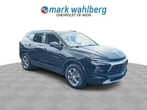 Certified 2024 Chevrolet Blazer LT w/ Convenience Package FWD image 2