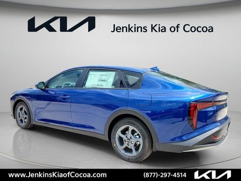 New 2026 Kia K4 FWD image 8