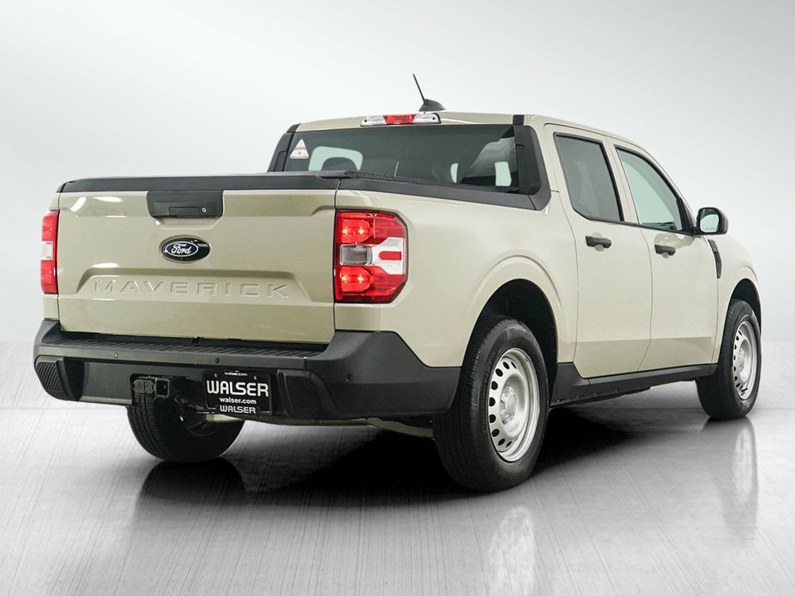 Used 2025 Ford Maverick XL w/ Equipment Group 101A AWD/4WD image 5