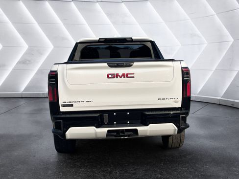 Used 2026 GMC Sierra EV Denali AWD/4WD image 5