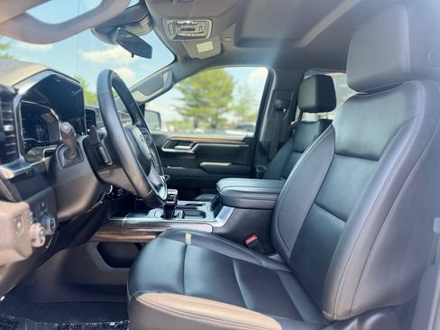 Used 2025 Chevrolet Silverado 1500 RST w/ Convenience Package II AWD/4WD image 15