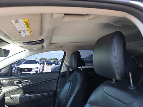 Used 2023 Kia Sportage SX FWD image 8