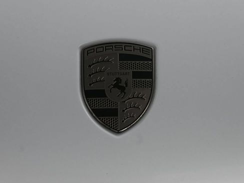 Certified 2025 Porsche Cayenne Turbo AWD/4WD image 34