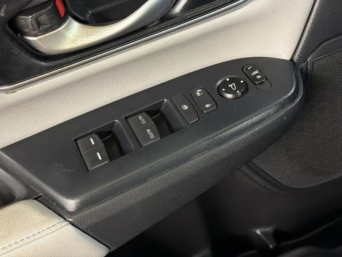 Used 2019 Honda CR-V EX-L image 14