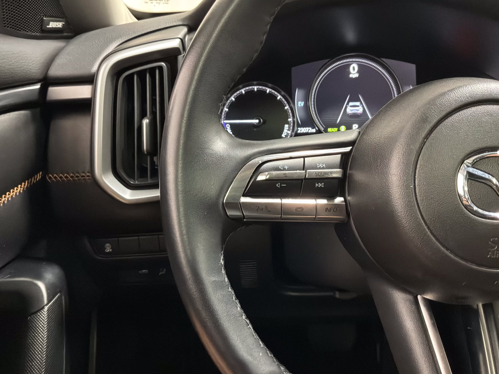 Used 2025 MAZDA CX-50 AWD 2.5 Hybrid w/ Premium Pkg image 18