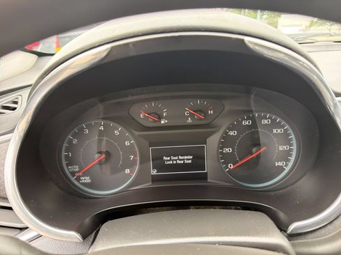Used 2020 Chevrolet Malibu LT FWD image 35