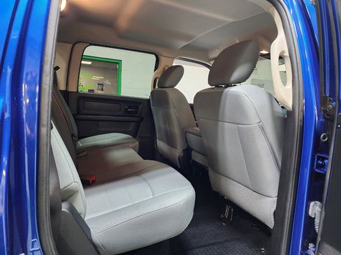 Used 2017 RAM 2500 Tradesman w/ Chrome Appearance Group image 22