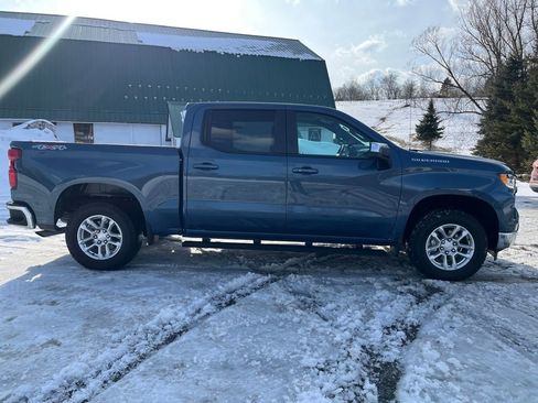 Used 2024 Chevrolet Silverado 1500 LT image 4