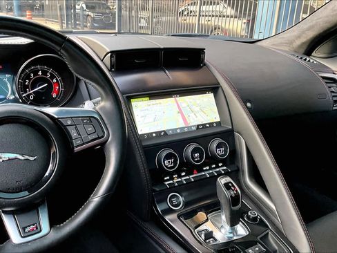 Used 2020 Jaguar F-TYPE Coupe image 6