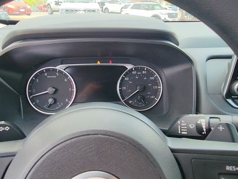 Used 2024 Nissan Rogue S AWD/4WD image 36