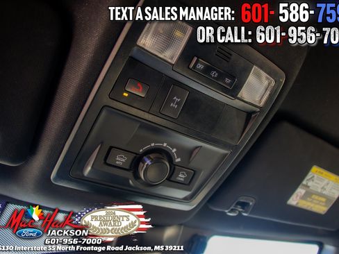 Used 2022 Toyota Tacoma TRD Off-Road image 21